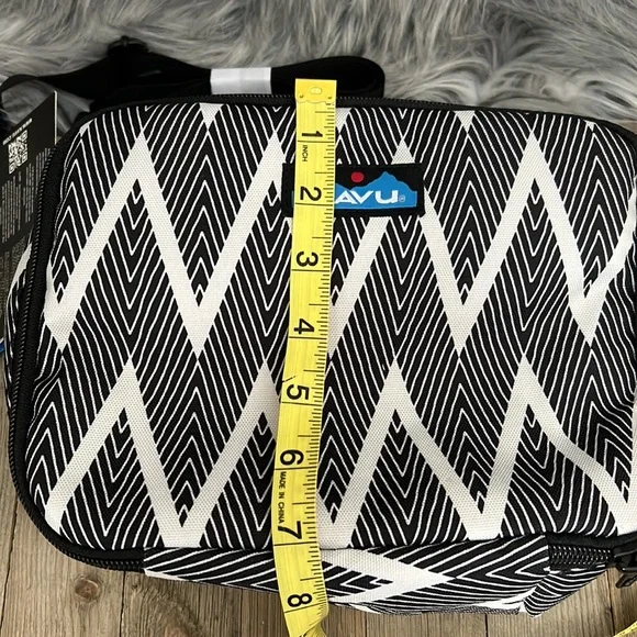 Kavu Lunch box - NEW - Picture 9 of 10